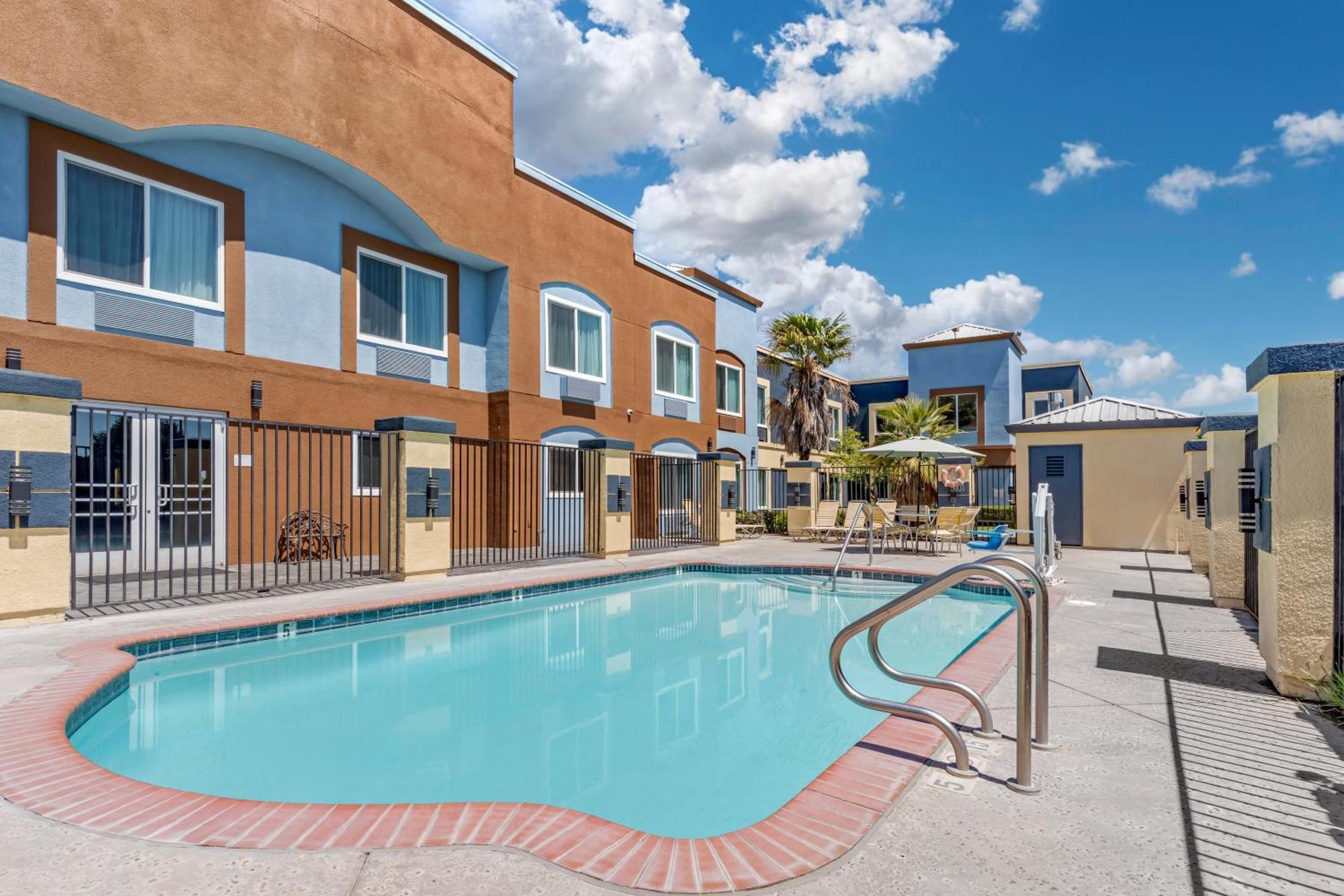 Country Inn & Suites By Radisson, Modesto-Salida Exteriér fotografie